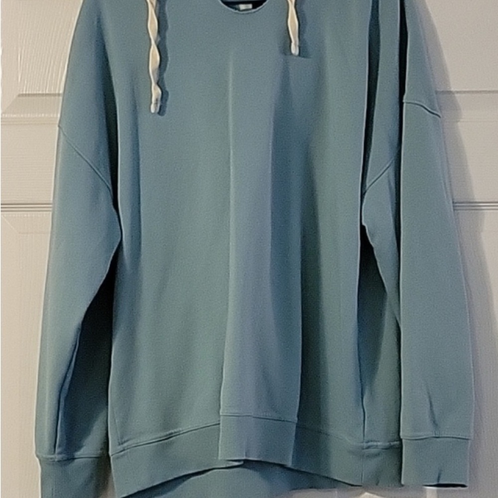 Universal Thread Soft Blue Garment
